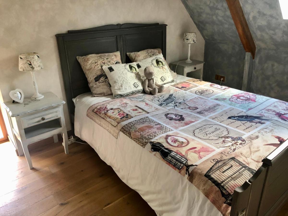 Chambre Double Avec Sdb Privee Au Milieu Des Champs Lägenhet Teloché Exteriör bild
