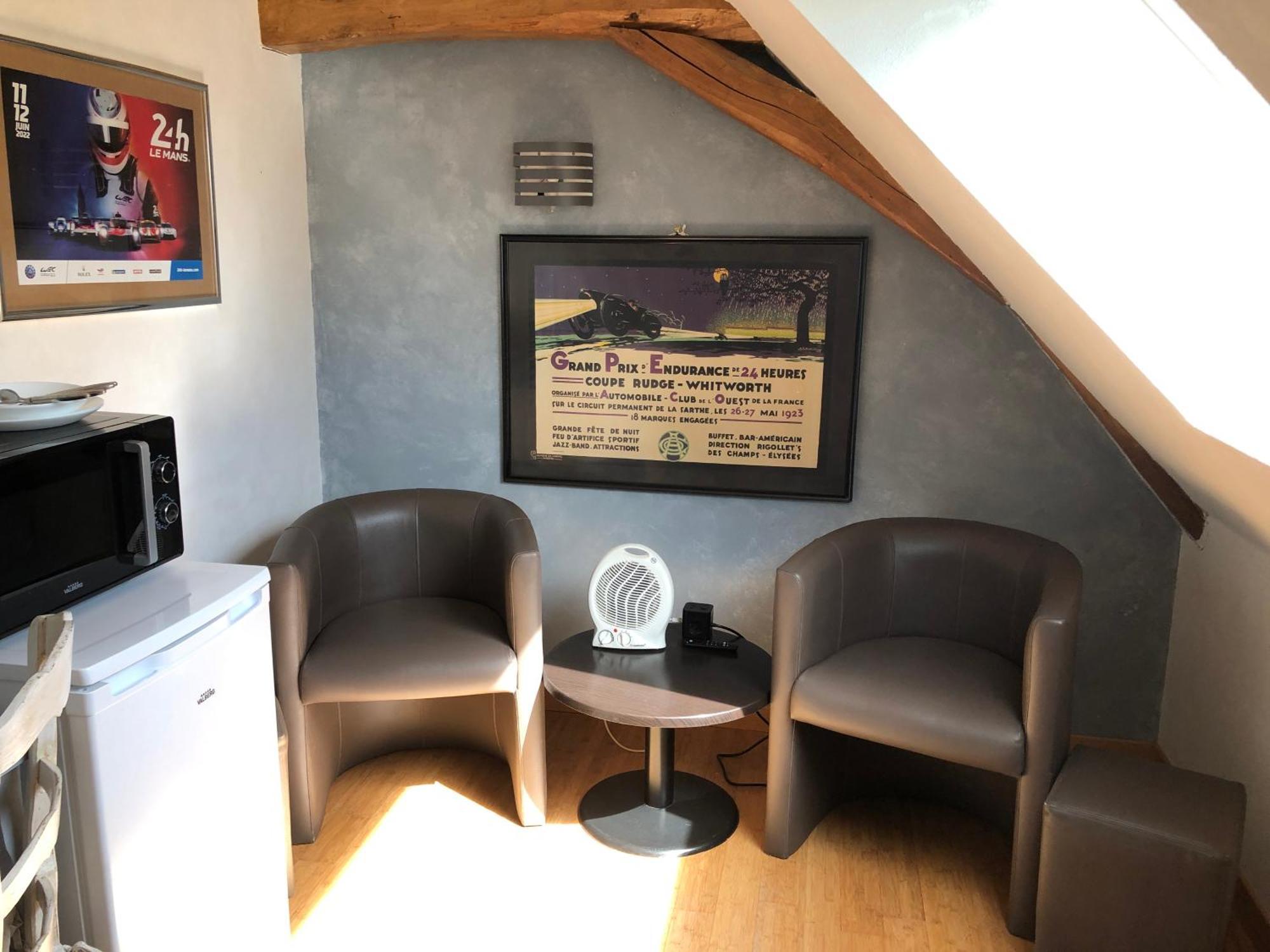 Chambre Double Avec Sdb Privee Au Milieu Des Champs Lägenhet Teloché Exteriör bild